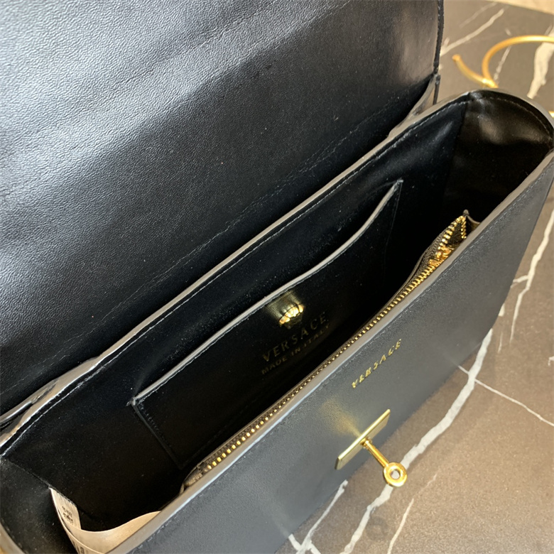 一比一高仿Versace/範思哲 新秋冬單間女包￥1880.00的图片-高仿範思哲包包Versace