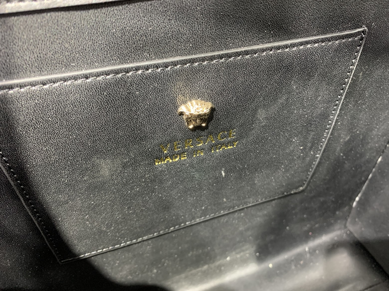 一比一高仿範思哲背包lcon手袋風格經典￥1980.00的图片-高仿範思哲包包Versace