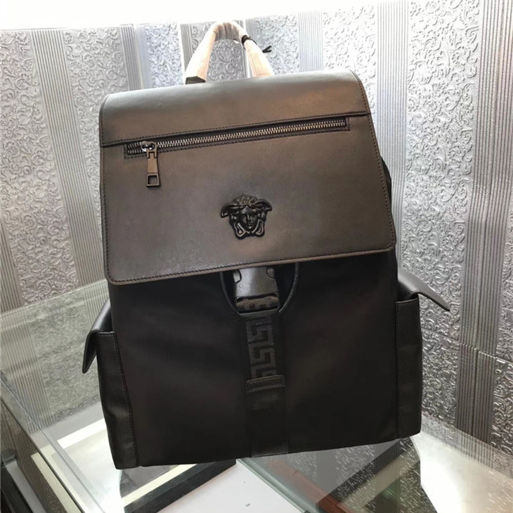 versace範思哲 新款男士雙肩包一比一精仿￥1980.00的图片-高仿範思哲包包Versace