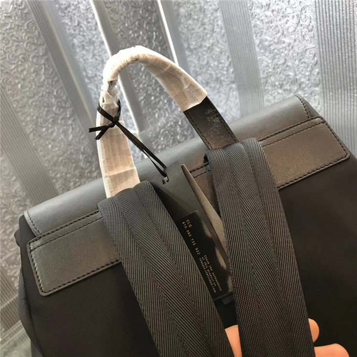 versace範思哲 新款男士雙肩包一比一精仿￥1980.00的图片-高仿範思哲包包Versace