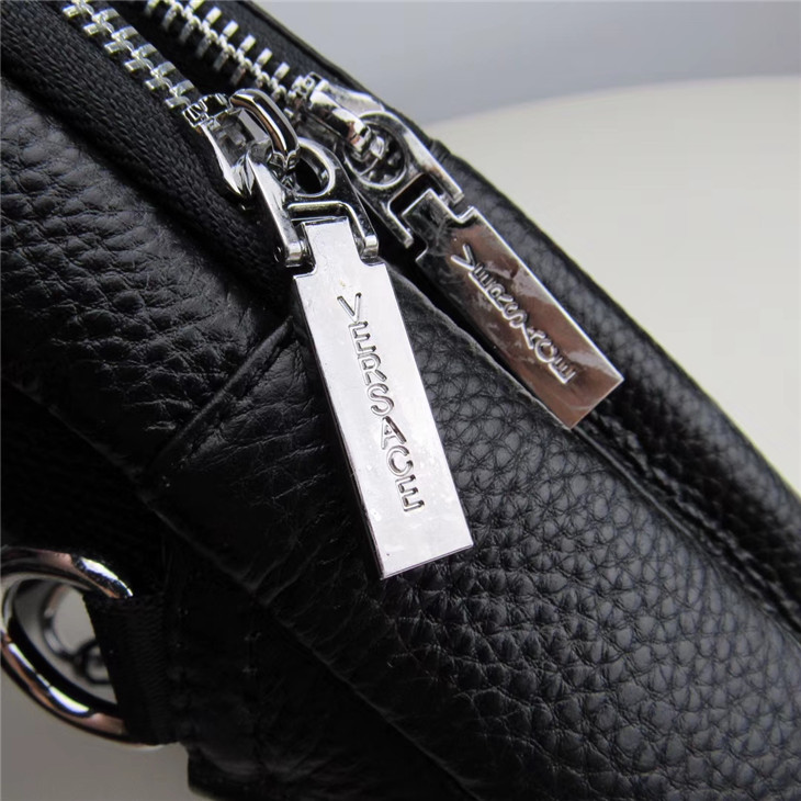 versace範思哲胸包一比一精仿進口牛皮皮頂級貨￥1380.00的图片-高仿範思哲包包Versace