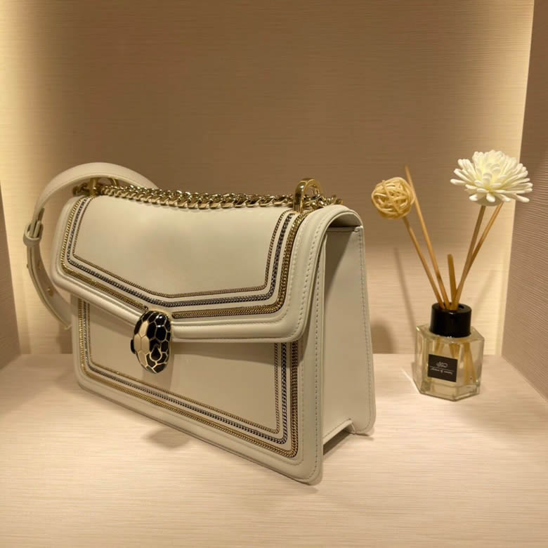 原單寶格麗Serpenti Diamond Blast繫列單層單肩斜挎包288656灰¥2980.00的图片-高仿寶格麗包包Bulgari 原單寶格麗Serpenti Diamond Blast繫列單層單肩斜挎包288656灰¥2980.00的图片-高仿寶格麗包包Bulgari