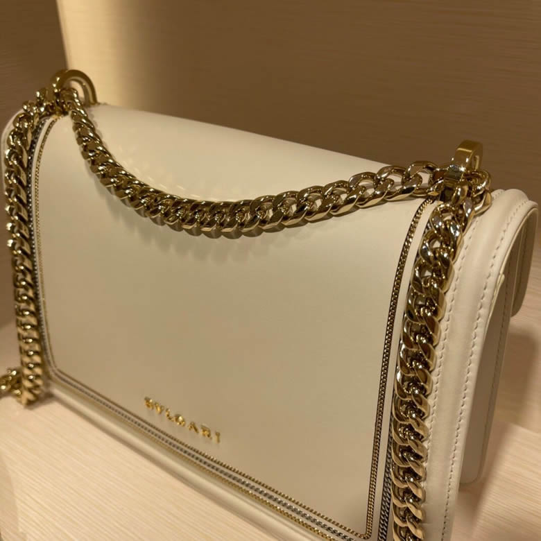 原單寶格麗Serpenti Diamond Blast繫列單層單肩斜挎包288656灰¥2980.00的图片-高仿寶格麗包包Bulgari 原單寶格麗Serpenti Diamond Blast繫列單層單肩斜挎包288656灰¥2980.00的图片-高仿寶格麗包包Bulgari