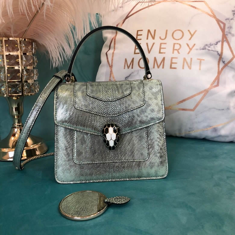 原單寶格麗薄荷綠金屬質感水蛇皮手提單肩斜挎包38329287093￥3980.00的图片-高仿寶格麗包包Bulgari