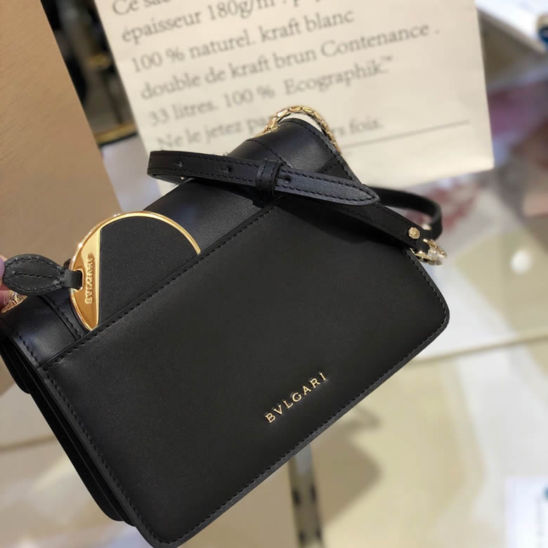 BVLGARI寶格麗黑色意大利小牛皮“Serpenti Forever”繫列單肩斜挎包 289672￥2480.00的图片-高仿寶格麗包包Bulgari