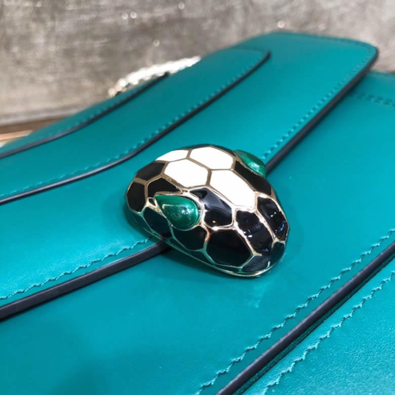 原單寶格麗女包祖母綠女士單肩斜挎包290323￥2880.00的图片-高仿寶格麗包包Bulgari