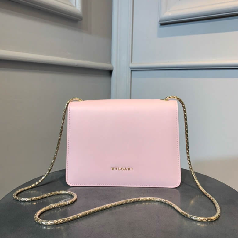 原單寶格麗Serpenti Forever蝴蝶玫瑰粉/瑪瑙白綠/瑪瑙白粉邊邊斜挎包61879￥1960.00的图片-高仿寶格麗包包Bulgari