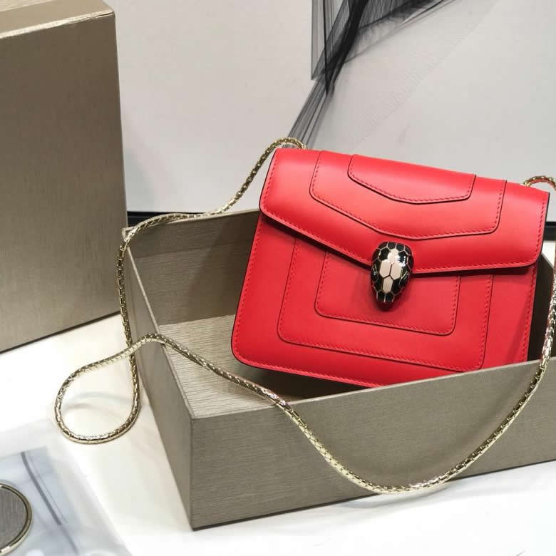 20cm原單寶格麗專櫃同步新款來襲 serpent forever 蛇頭包283558綠/紅/白 ￥1480.00的图片-高仿寶格麗包包Bulgari