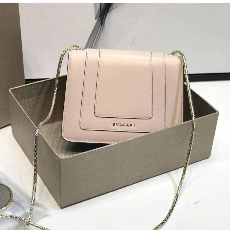 20cm原單寶格麗專櫃同步新款來襲 serpent forever 蛇頭包283558綠/紅/白 ￥1480.00的图片-高仿寶格麗包包Bulgari