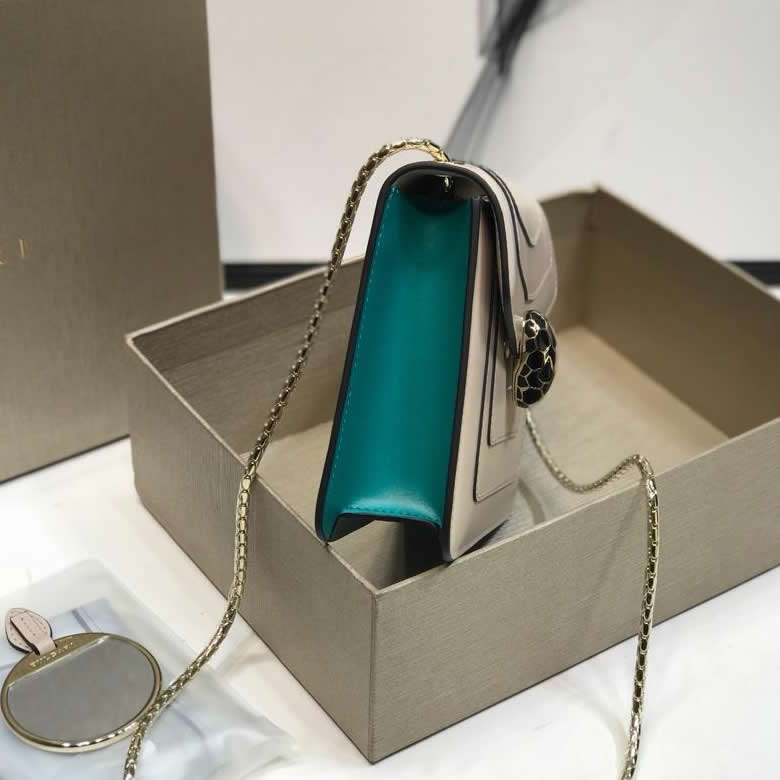 20cm原單寶格麗專櫃同步新款來襲 serpent forever 蛇頭包283558綠/紅/白 ￥1480.00的图片-高仿寶格麗包包Bulgari