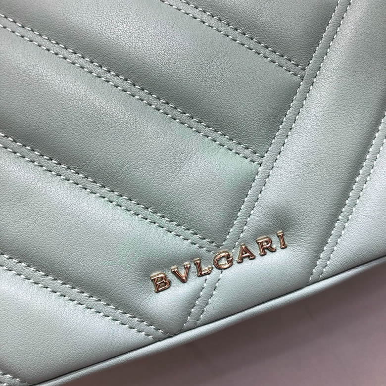 原單BVLGARI寶格麗serpenti Cabochon繫列鏈條單肩斜挎包287993￥2480.00的图片-高仿寶格麗包包Bulgari