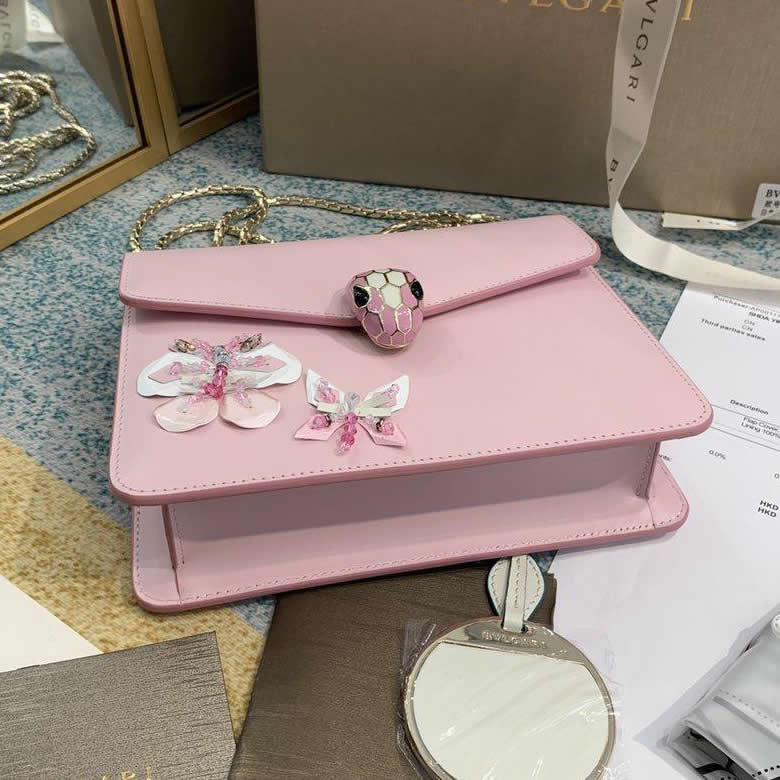 原單寶格麗Bvlgari Serpenti Forever女士斜挎包法國玫瑰色小牛皮化妝鏡34559粉色￥1980.00的图片-高仿寶格麗包包Bulgari