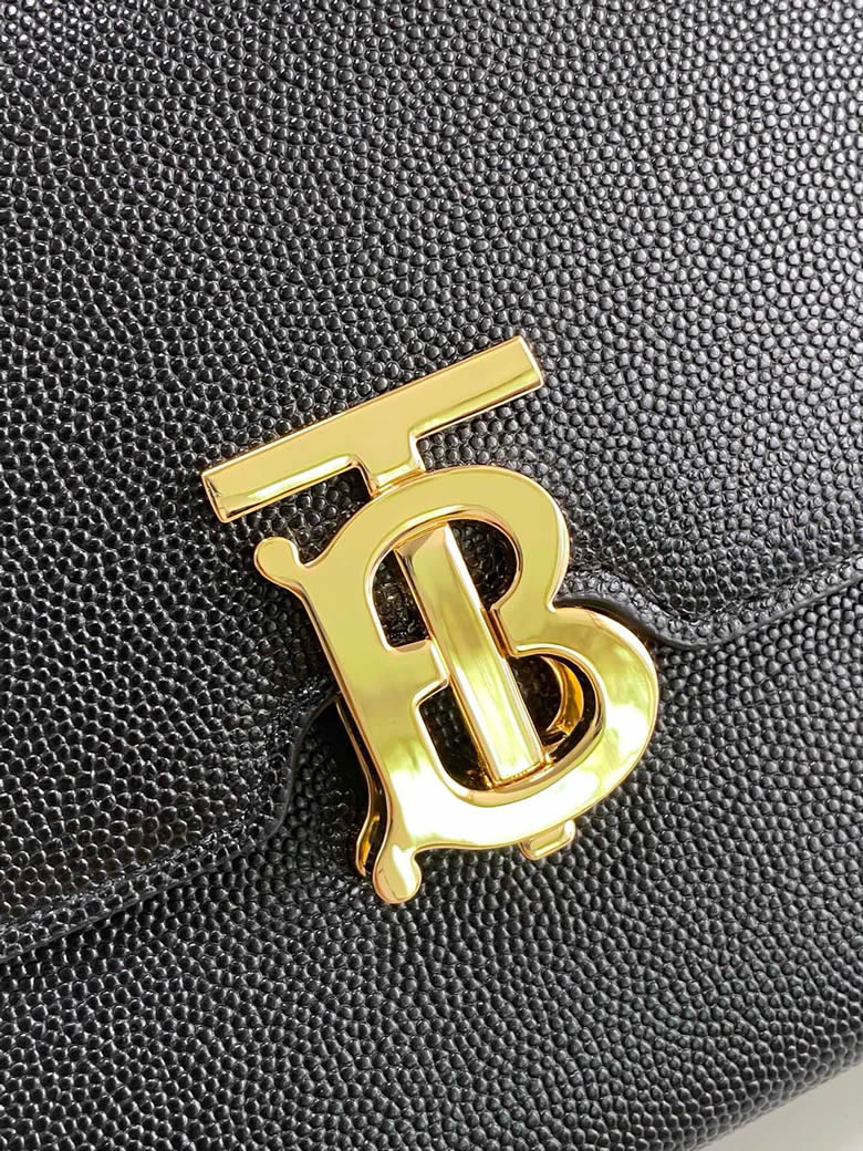 Burberry巴寶莉 最新TB繫列風琴信封包黑色￥980.00的图片-高仿博柏利包包Burberry巴寶莉、高仿博柏利女包Burberry巴寶莉