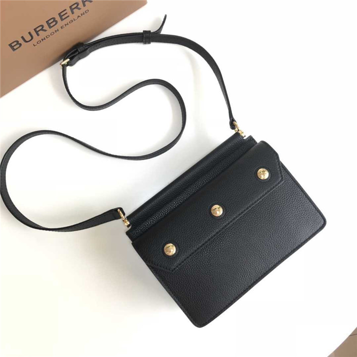 精仿Burberry單肩包仿巴寶莉Title迷妳口袋細節皮革泰爾特手袋80145791￥980.00