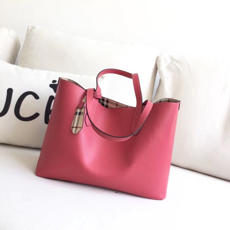 Burberry巴寶莉 Haymarket格紋 拼色雙面 購物袋 手提女包 淡紅￥1480.00的图片-高仿博柏利包包Burberry巴寶莉、高仿博柏利女包Burberry巴寶莉