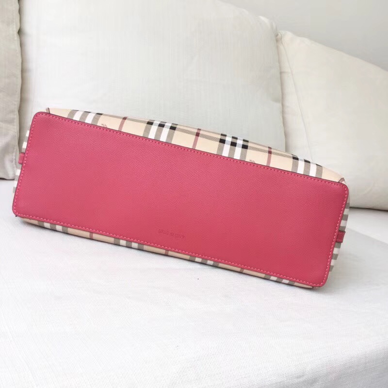 Burberry巴寶莉 Haymarket格紋 拼色雙面 購物袋 手提女包 淡紅￥1480.00的图片-高仿博柏利包包Burberry巴寶莉、高仿博柏利女包Burberry巴寶莉