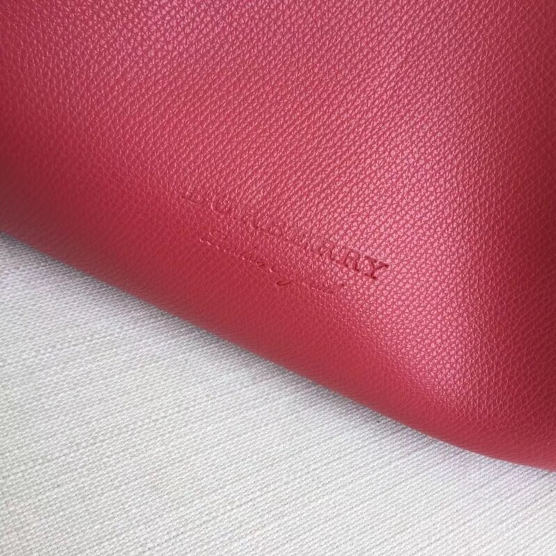 Burberry巴寶莉 Haymarket格紋 拼色雙面 購物袋 手提女包 淡紅￥1480.00的图片-高仿博柏利包包Burberry巴寶莉、高仿博柏利女包Burberry巴寶莉