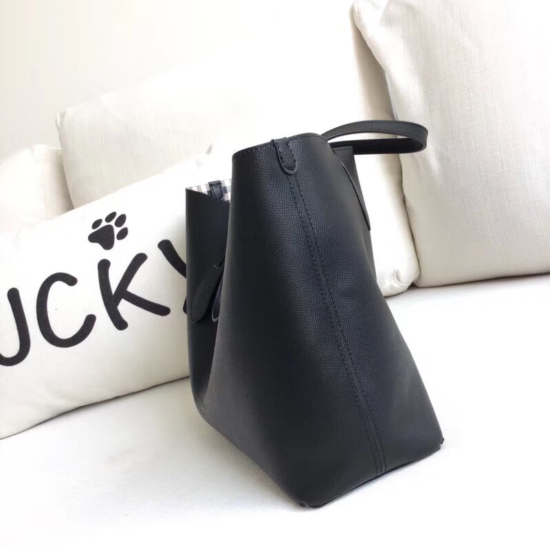 Burberry巴寶莉 Haymarket格紋 拼色雙面 購物袋 手提女包 黑色￥1480.00的图片-高仿博柏利包包Burberry巴寶莉、高仿博柏利女包Burberry巴寶莉