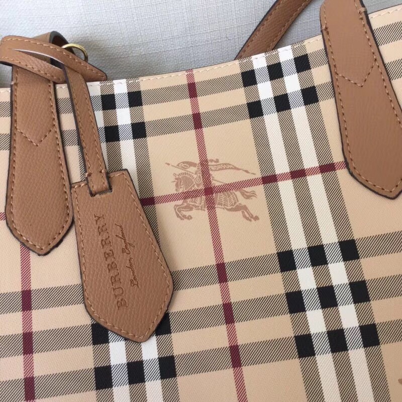 Burberry巴寶莉 Haymarket格紋 拼色雙面 購物袋 手提女包 淺棕￥1480.00的图片-高仿博柏利包包Burberry巴寶莉、高仿博柏利女包Burberry巴寶莉