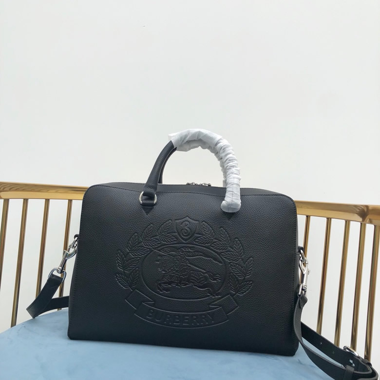 巴寶莉官網Burberry男士公文包壓花徽章正品刻模￥1980.00的图片-高仿博柏利包包Burberry巴寶莉、高仿博柏利男包Burberry巴寶莉