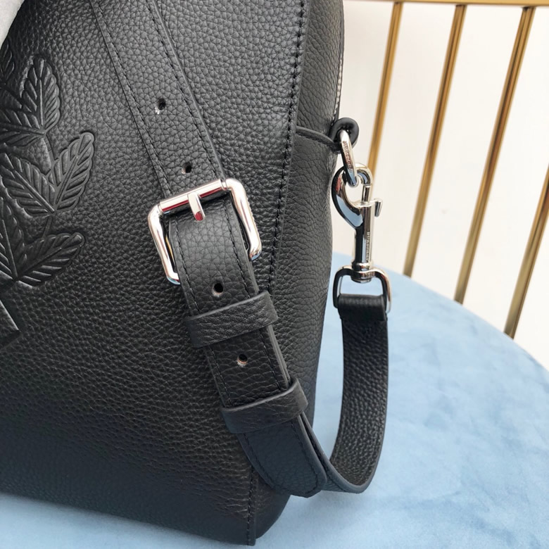 巴寶莉官網Burberry男士公文包壓花徽章正品刻模￥1980.00的图片-高仿博柏利包包Burberry巴寶莉、高仿博柏利男包Burberry巴寶莉