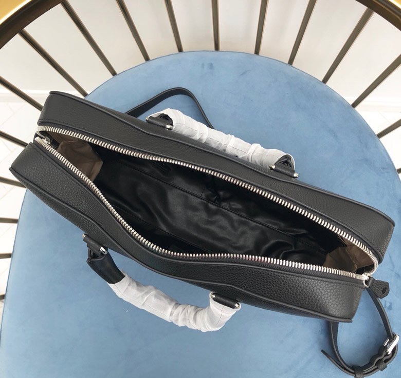 巴寶莉官網Burberry男士公文包壓花徽章正品刻模￥1980.00的图片-高仿博柏利包包Burberry巴寶莉、高仿博柏利男包Burberry巴寶莉