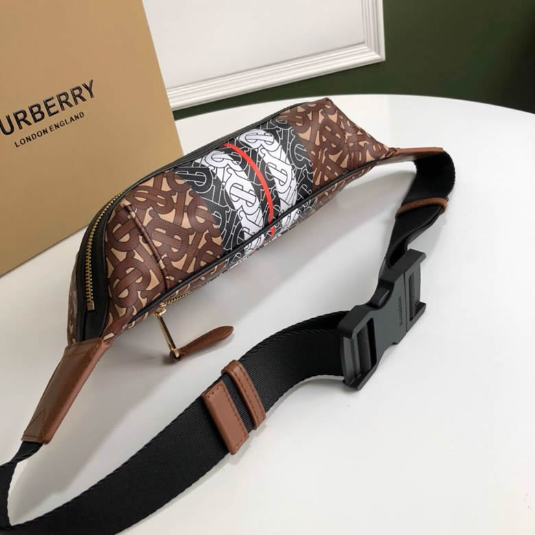 Burberry巴寶莉全新環保帆佈材質專屬標識條紋腰包胸包￥1480.00的图片-高仿博柏利包包Burberry巴寶莉、高仿博柏利男包Burberry巴寶莉