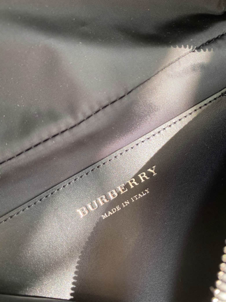 高仿一比一巴寶莉Burberry新款裝飾London格紋男士腰包/胸包￥980.00的图片-高仿博柏利包包Burberry巴寶莉、高仿博柏利男包Burberry巴寶莉