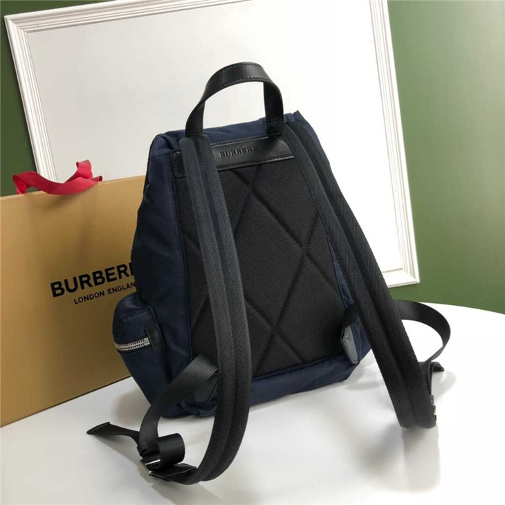 Burberry巴寶莉The Rucksack中號尼龍拼皮革軍旅背包80067231￥1480.00的图片-高仿博柏利包包Burberry巴寶莉、高仿博柏利男包Burberry巴寶莉