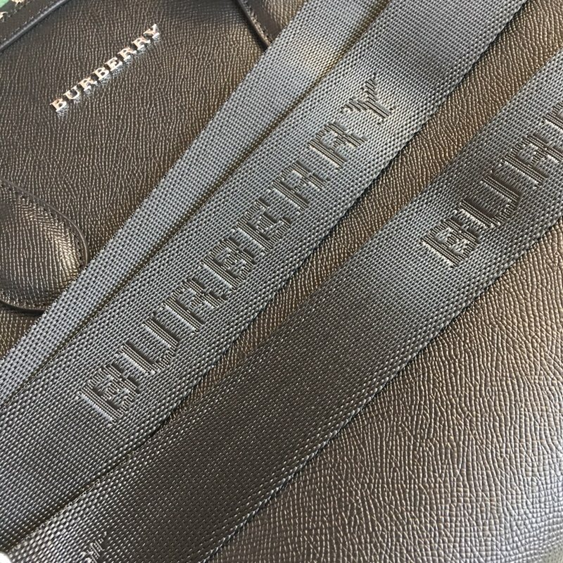 頂級專櫃老鼠貨 最新款頂級原單貨巴寶莉男士公文包5210￥1680.00的图片-高仿博柏利包包Burberry巴寶莉、高仿博柏利男包Burberry巴寶莉