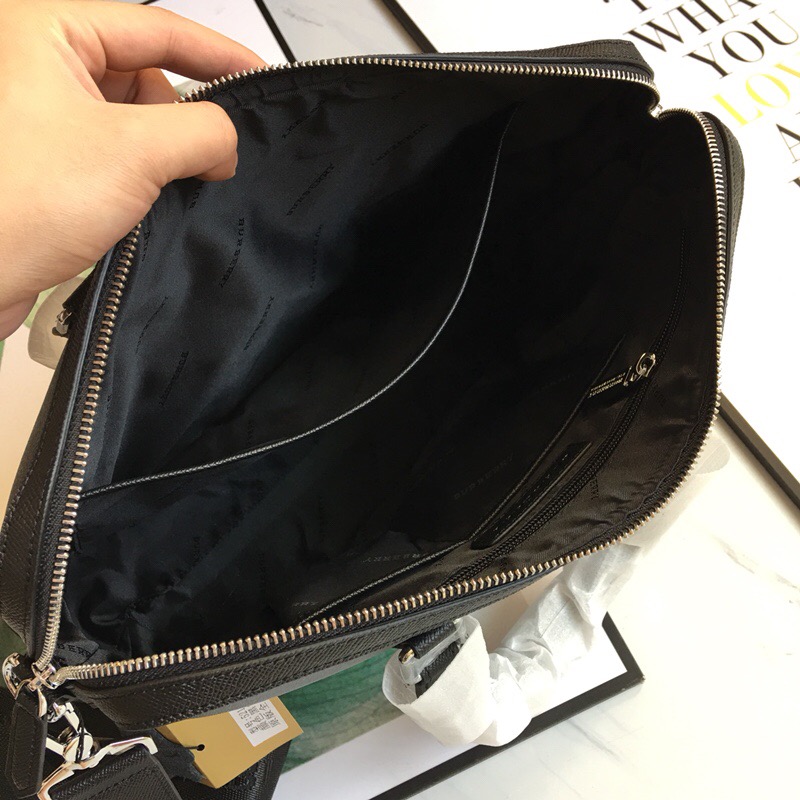 頂級專櫃老鼠貨 最新款頂級原單貨巴寶莉男士公文包5210￥1680.00的图片-高仿博柏利包包Burberry巴寶莉、高仿博柏利男包Burberry巴寶莉