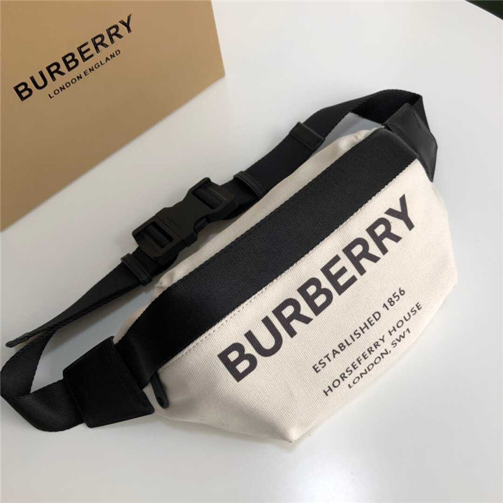 精仿Burberry腰包仿巴寶莉中號Horseferry印花棉質帆佈腰包80146411￥980.00