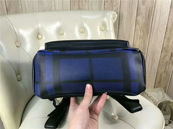 原單巴寶莉雙肩包仿巴寶莉背包專櫃最新款男士雙肩旅行包原版牛皮 ￥980.00的图片-高仿博柏利包包Burberry巴寶莉、高仿博柏利男包Burberry巴寶莉