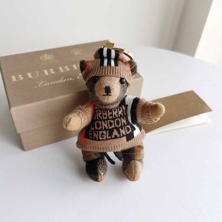 巴寶莉最新款小熊掛件泰迪熊鑰匙扣原單￥680.00
