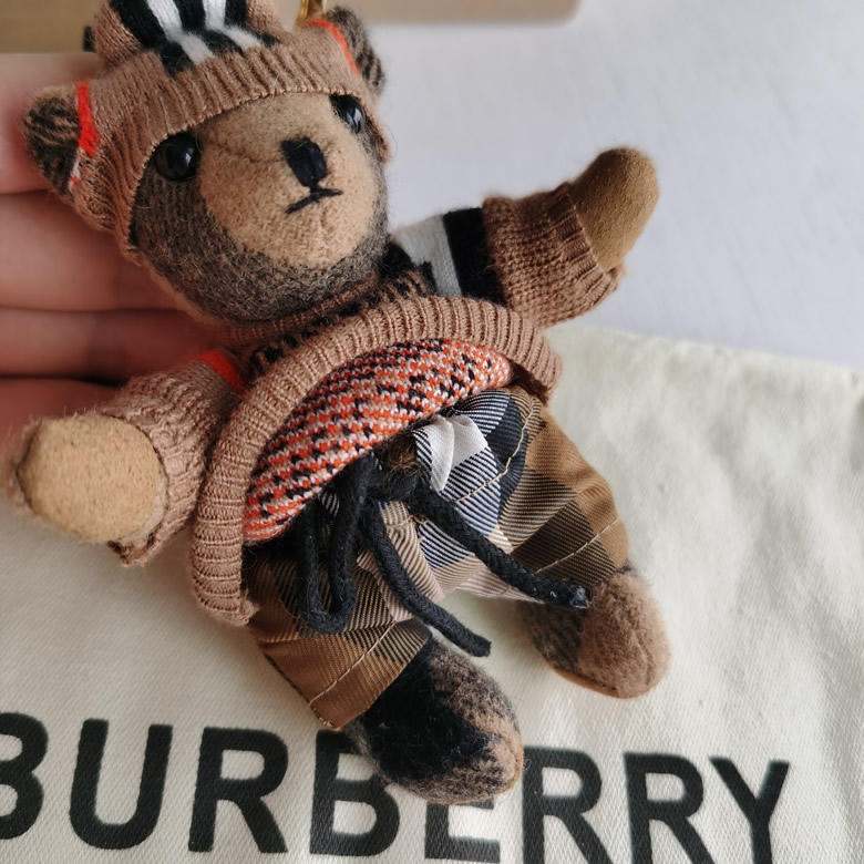巴寶莉最新款小熊掛件泰迪熊鑰匙扣原單￥680.00的图片-高仿博柏利包包Burberry巴寶莉、高仿博柏利錢包Burberry巴寶莉