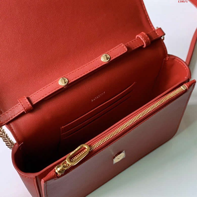 原單Burberry博柏利Vintage格紋拼皮革錢夾(含可拆式背帶)紅色粉色￥980.00的图片-高仿博柏利包包Burberry巴寶莉、高仿博柏利錢包Burberry巴寶莉