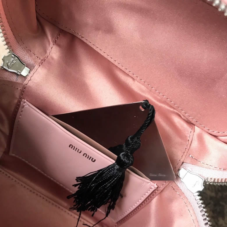 MIUMIU繆繆頂級進口小羊皮專櫃最新箱子包單肩斜挎包5BH121￥1480.00的图片-高仿繆繆包包MiuMiu