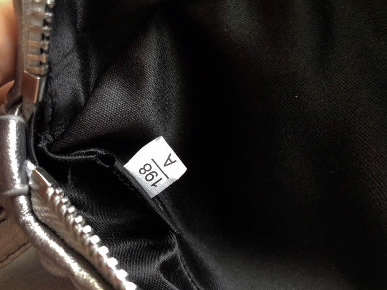 MIUMIU繆繆頂級進口Matelasse小羊皮材質新款腰包5BL010￥1480.00的图片-高仿繆繆包包MiuMiu