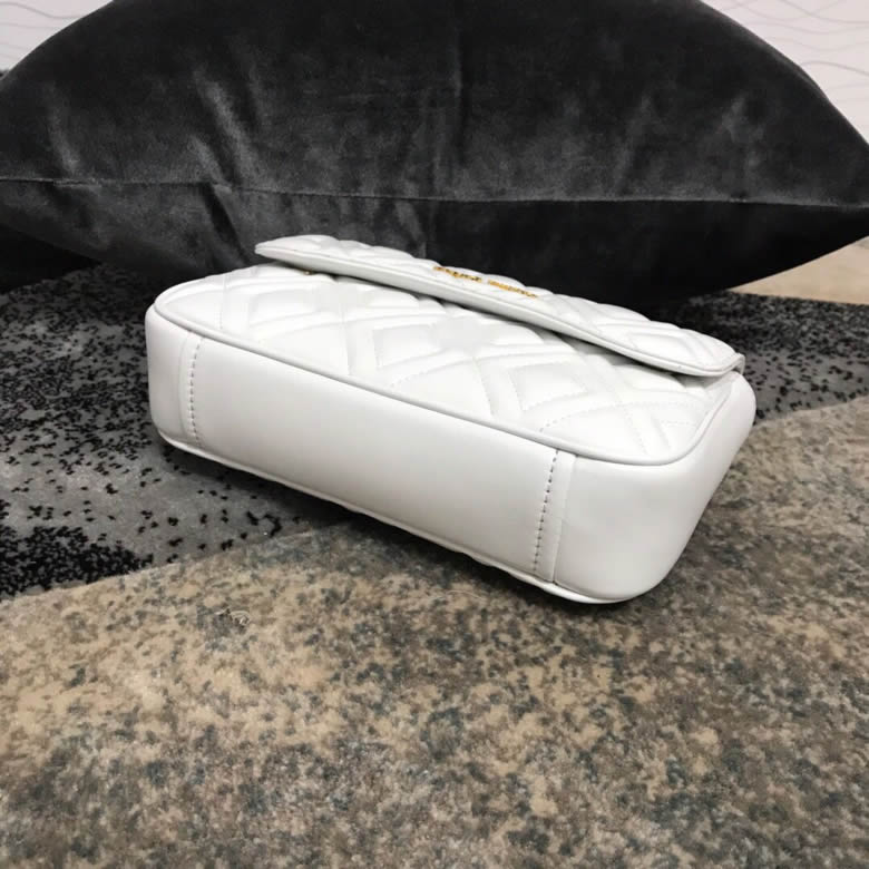 MIUMIU繆繆頂級進口Matelasse小羊皮棱格壓紋單肩斜挎包5BD140黑粉白色￥1880.00的图片-高仿繆繆包包MiuMiu