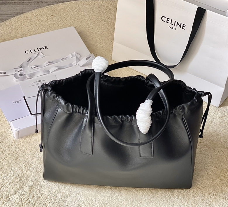 高仿CELINE賽琳CABAS TRIOMPHE抽繩托特包199973黑￥2580.00的图片-高仿賽琳包包CELINE