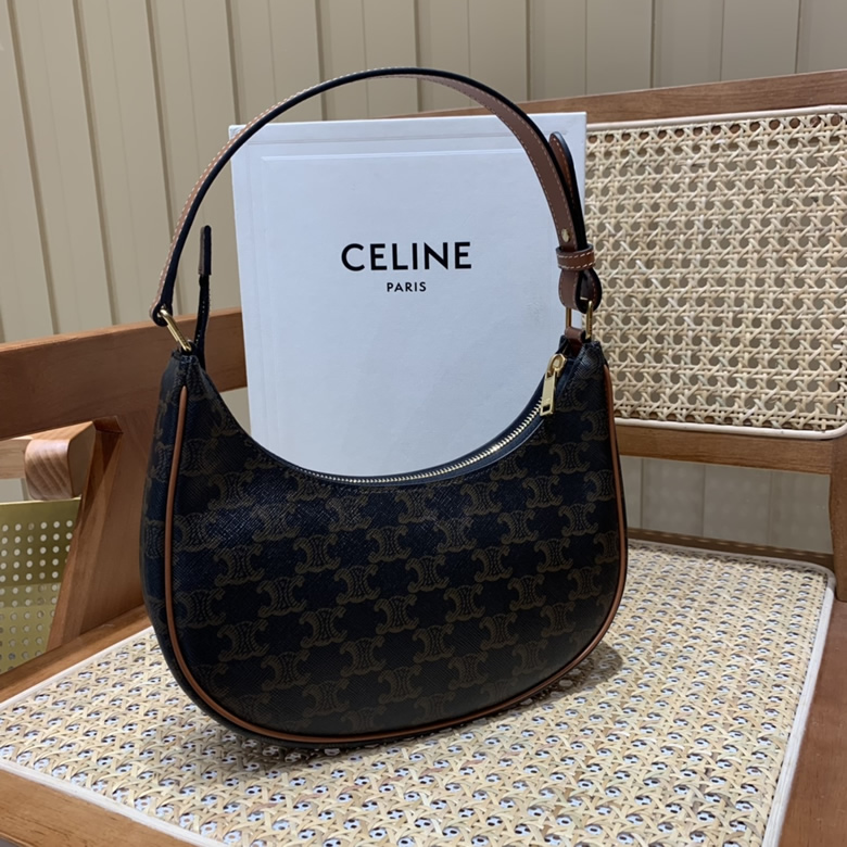 高仿CELINE女包AVA 老花Ttiomphe腋下包 193952￥1480.00的图片-高仿賽琳包包CELINE