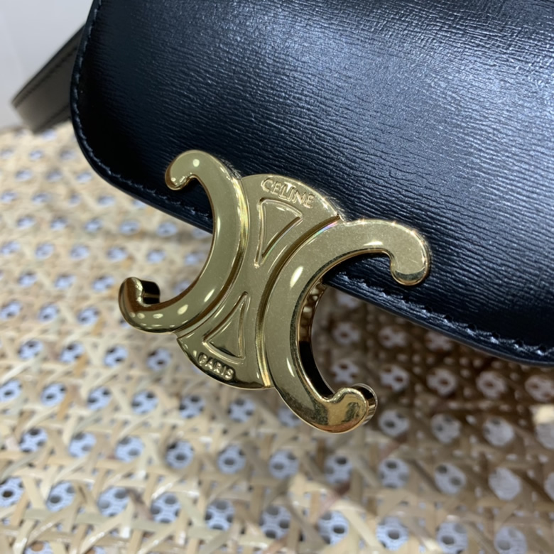 高仿塞琳女包CELINE MINI TRIOMPHE 11CM BAG 10I513黑色￥1480.00的图片-高仿賽琳包包CELINE