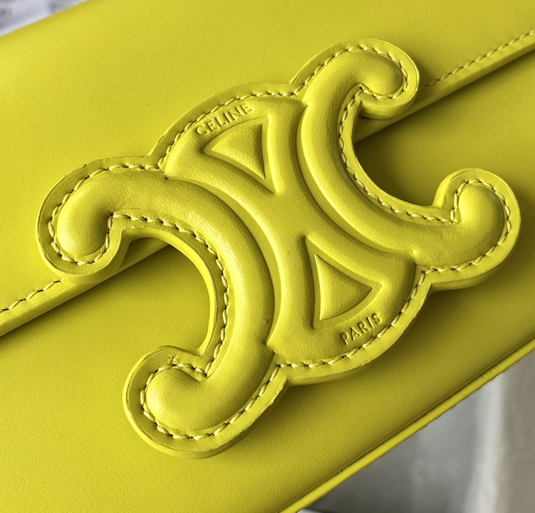 高仿CELINE 新款CUIR TRIOMPHE 凱旋門腋下包 199242黃¥1580.00的图片-高仿賽琳包包CELINE 高仿CELINE 新款CUIR TRIOMPHE 凱旋門腋下包 199242黃¥1580.00的图片-高仿賽琳包包CELINE