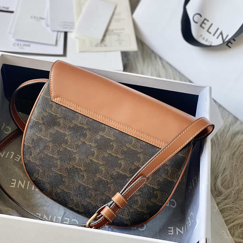 高仿CELINE TRIOMPHE CANVAS馬鞍郵差包 199106老花￥1580.00的图片-高仿賽琳包包CELINE