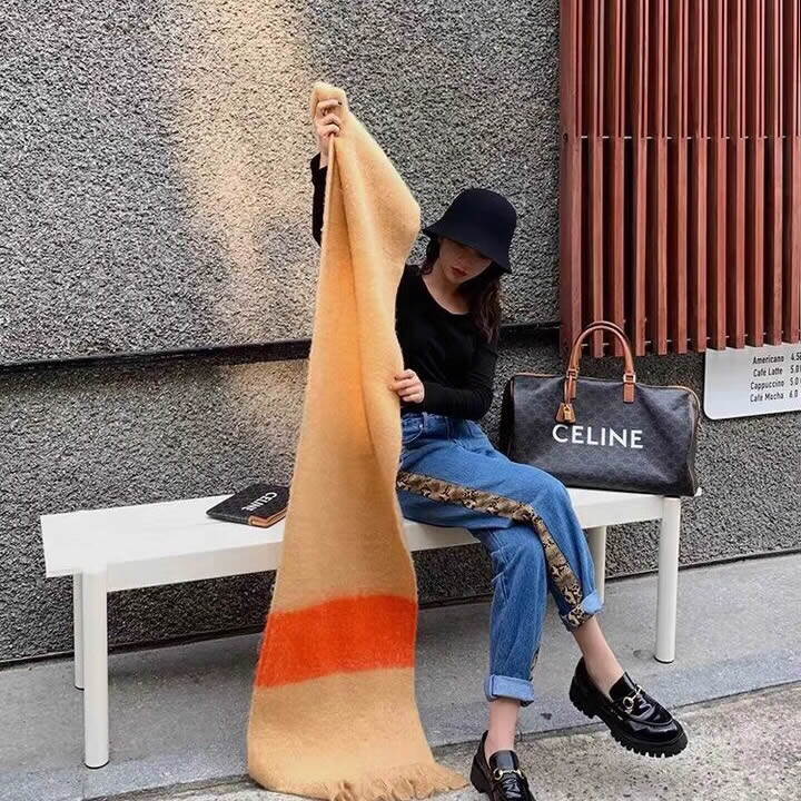 原單Celine/賽琳VOYAGE TRIOMPHE帆佈大號旅行袋 191472￥1580.00的图片-高仿賽琳包包CELINE