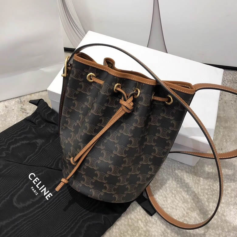 Celine/賽琳TRIOMPHE帆佈小號抽繩包水桶包 191142￥1480.00的图片-高仿賽琳包包CELINE