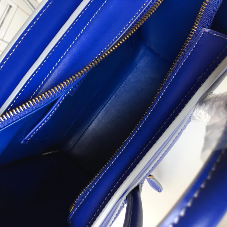 原單賽琳Celine LUGGAGE新色笑臉包手搓紋藍色20CM￥1880.00的图片-高仿賽琳包包CELINE