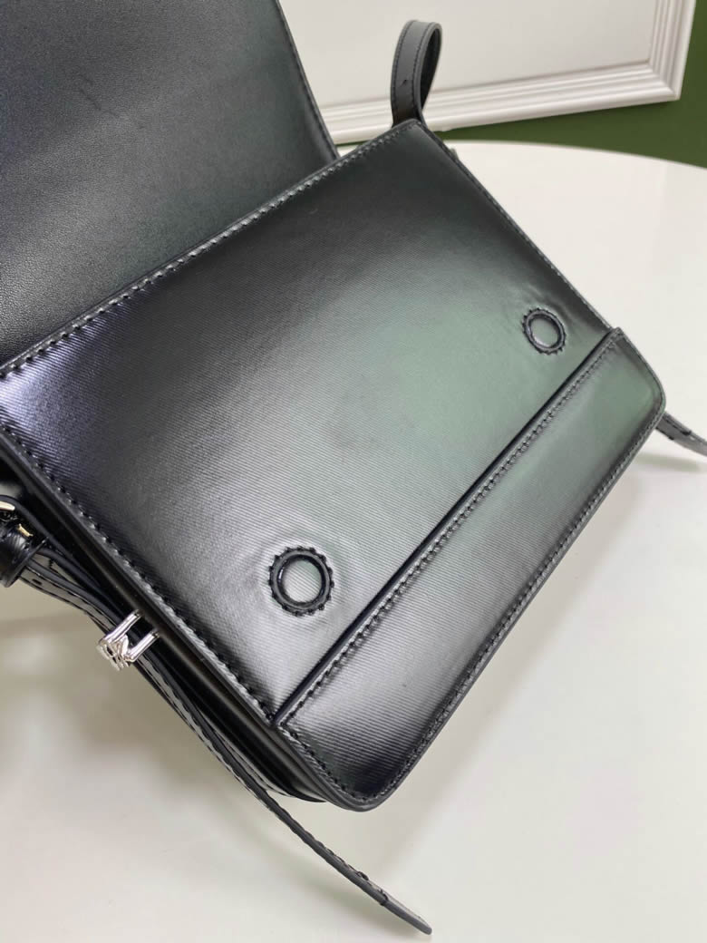 Burberry巴寶莉防水塗層帆佈Horseferry印花Grace格雷絲包斜挎包￥1480.00的图片-高仿博柏利包包Burberry巴寶莉、高仿博柏利女包Burberry巴寶莉