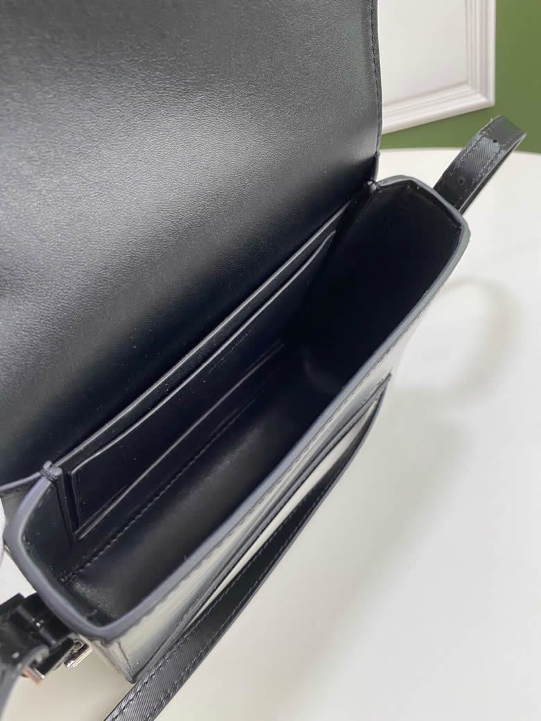 Burberry巴寶莉防水塗層帆佈Horseferry印花Grace格雷絲包斜挎包￥1480.00的图片-高仿博柏利包包Burberry巴寶莉、高仿博柏利女包Burberry巴寶莉