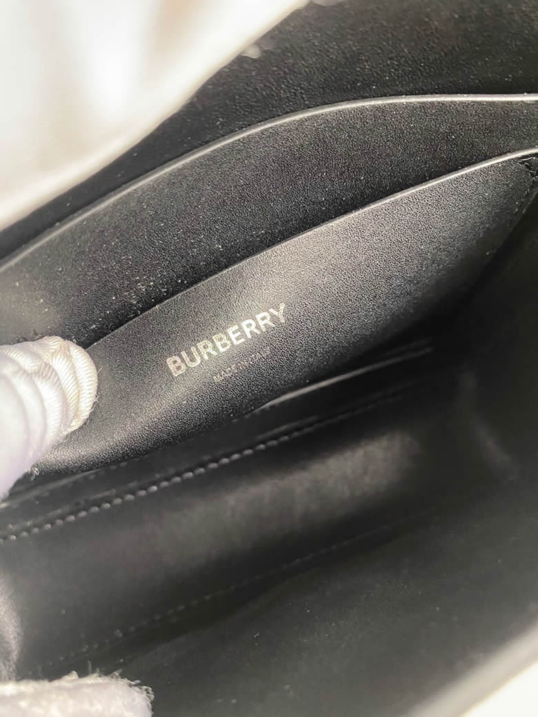 Burberry巴寶莉防水塗層帆佈Horseferry印花Grace格雷絲包斜挎包￥1480.00的图片-高仿博柏利包包Burberry巴寶莉、高仿博柏利女包Burberry巴寶莉